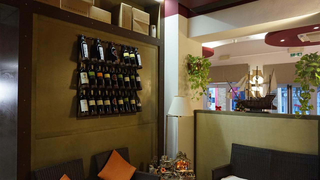 Hotel Blue Marine Lignano Sabbiadoro Zewnętrze zdjęcie
