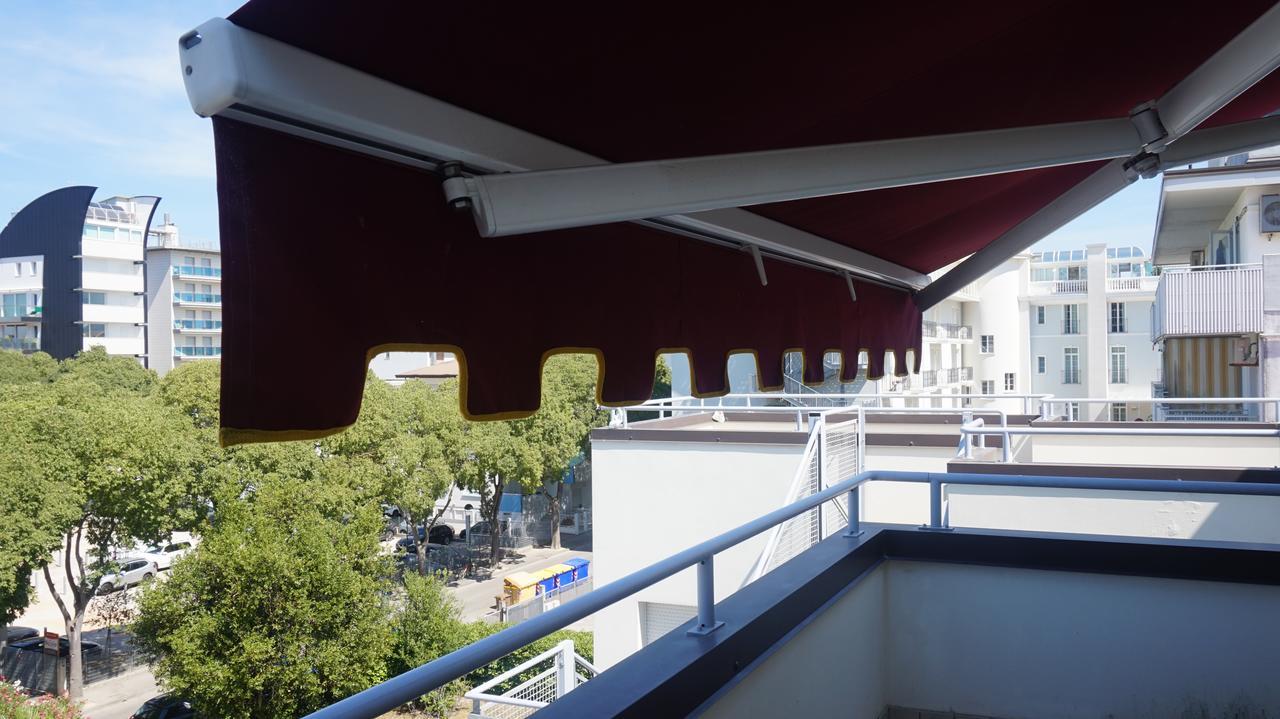 Hotel Blue Marine Lignano Sabbiadoro Zewnętrze zdjęcie